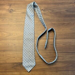 Alexandre London Gray Checkered Men's Silk Tie